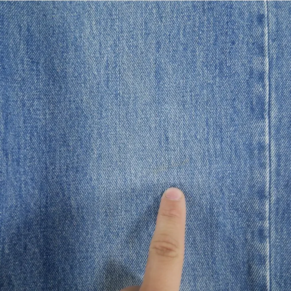 Vintage Y2K Levis 550 Relaxed Fit 33 x 30 Paint Thrashed Blue‎ Jeans Mens FLAW